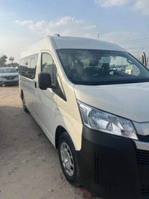 للإيجار باصات ركاب حديثه وبأسعار مناسبه
