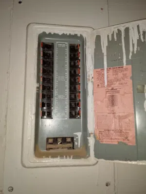 طبلون كهرباء داخلي