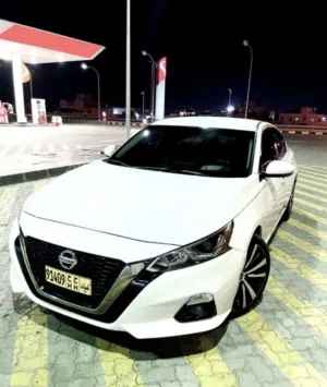 Used Nissan Altima in Al Batinah