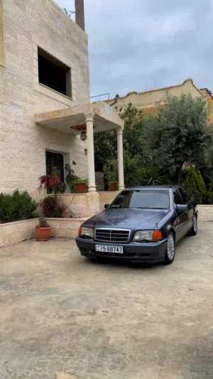 مرسيدس بنز . الفئة-C . 1996 . مستعمل3
