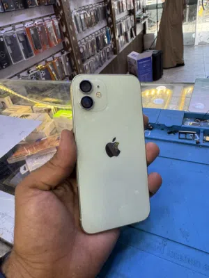 ايفون 12 عادي نضافه 100