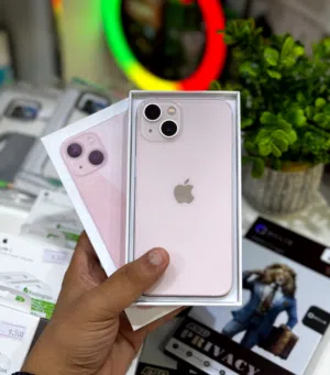 Apple iPhone 13 256 GB in Muscat