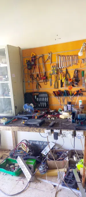 ac shop for sale in bahla sanaia with all materials