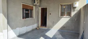 منزل 3 طوابق. موقع عين زاره جدادعه. قرب من ملعب فرجاني