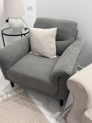 طقم جلوس مع طاوله