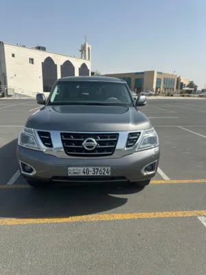 سيارة نيسان باترول 2016