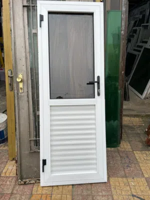 أبواب المنيوم مستعمل