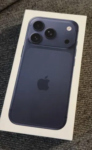 Brand new iPhone 17 pro max