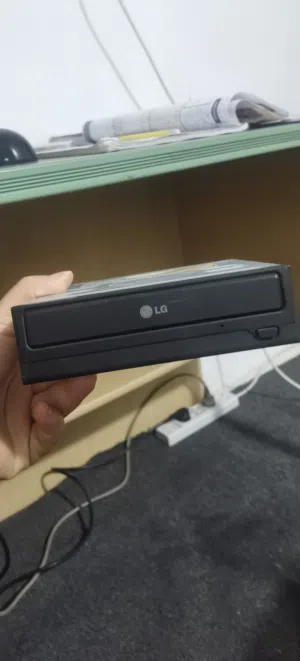 قارئ سيديات pc شغال 100%100 بسعر رمزي cd