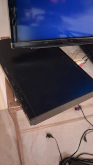 Panasonic dvd player used but in good condition only minor scratches doesn't affect performance