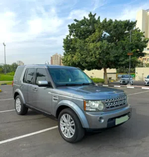 للبيع لاندروفر LR4  2012. بحالة ممتازة