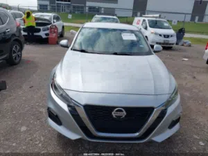 2019 altima S