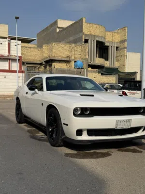 دودج   جالنجر  SXT   مديل   2018   كلين   كفالة  مكية 3.6  v6