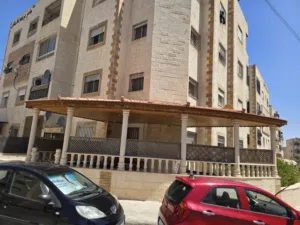119 m2 3 Bedrooms Apartments for Sale in Amman Jabal Al Zohor