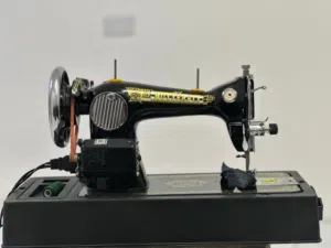 مكينة خياطه هنديه اصليه (فراشة)