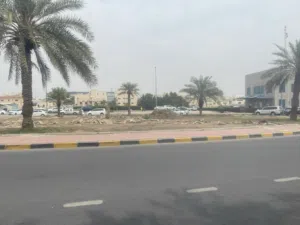للبيع سيارة