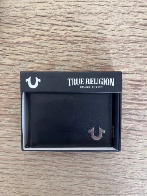 True Religion wallet محفظة جلد سوداء أنيقة من ماركة True Religion
