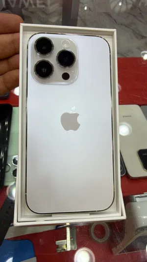 هاتف iPhone 14 pro مستعمل بسعر ممتاز
