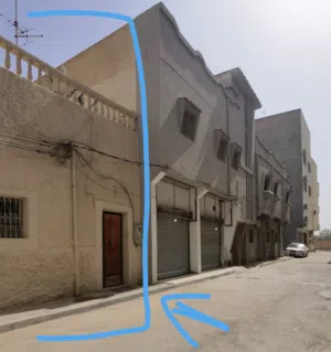 122 m2 5 Bedrooms Townhouse for Sale in Tripoli Ras Hassan