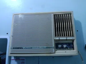 سلام عليكم مكيف طن ونص  ياباني جنرال السعر 300وبي مجال