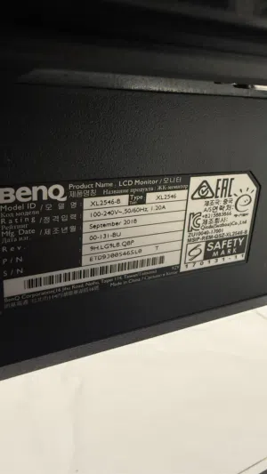 شاشة BenQ ZOWIE XL2546 240Hz للبيع  شاشة قيمنق احترافية من BenQ ZOWIE مناسبة لألعاب