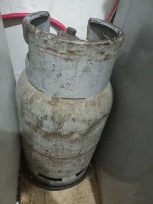 جره غاز للبيع فارغه 30 دينار عمان جبل القصور