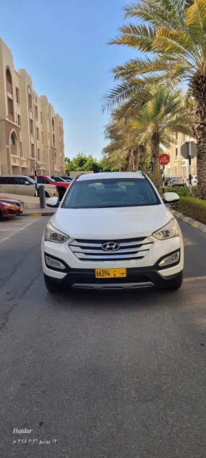 Used Hyundai Santa Fe in Muscat