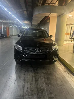 مرسيدس بنز GLC 350e 2019 - SUV هايبرد Plug-in مع كامل المميزات ورخصة سارية
