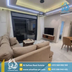 شقه مميزة جديده للايجار السنوي عرسان او عائله صغيره