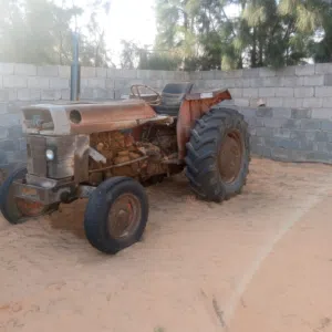 جرار زراعي 165 للبيع
