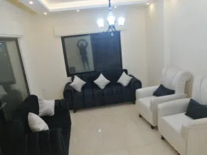 طقم كنب 7مقاعد جميع الالوان متوفره خشب لاتيه قماش مخمل من المصنع مباشر  يتوفر لدينا خدمة توصيل