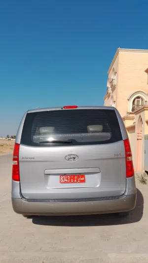 باص للإيجار