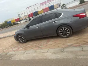 Used Nissan Altima in Muscat
