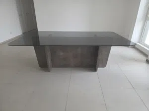 طاوله طعام