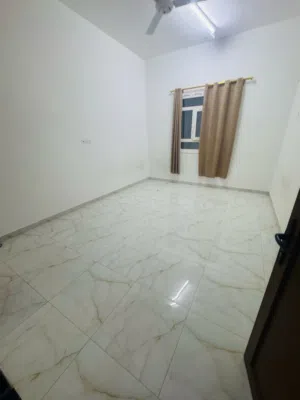 استديو المعبيله الثامنه غرفه حمام مطبخ نضامي شامل الفواتير والانترنت والصيانه 130 ريال