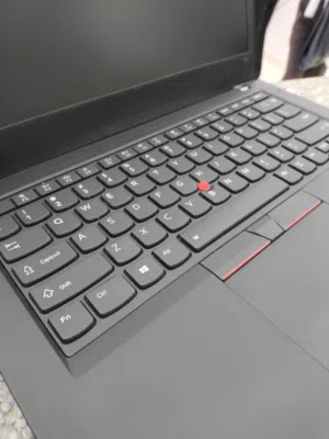 core i7 vga INVDIA touch screen  ssd 256//ram 8