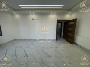 شقة / ارضية / سوووبر ديلوكس / للايجار / 3 نوم / خلدا