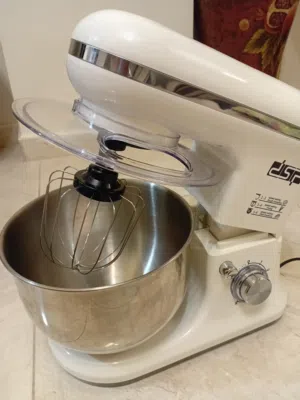 عجانة / خلاط كهربائي DSP 1200 واط بسعة 5.5 لتر