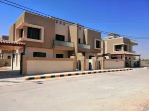 3 Bedrooms . 3 Bathrooms . 196 m21