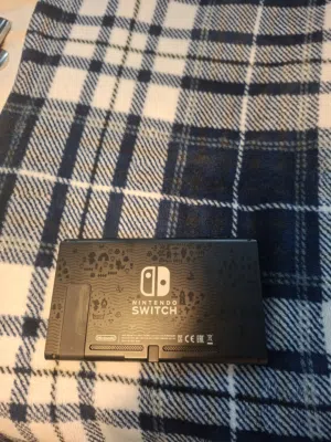للبيع نينتندو سويتش Animal Crossing Edition موديل HAC‐001‐01 عام 2021، بحالة ممتازة