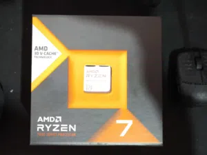 AMD Ryzen 7800X3D بوكس جديد