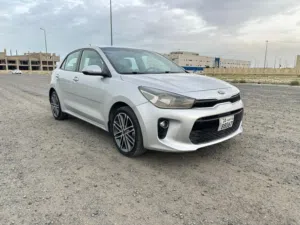 Used Kia Rio in Farwaniya