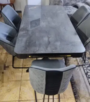 ميز طعام للبيع