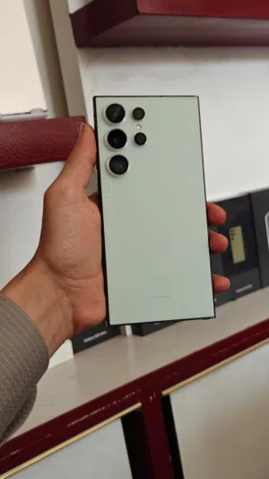 بضاعه رقم واحد S24 التراء 512ب2500سعودي