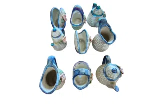 مجموعة تحف خزفية مميزة (أطقم تقديم صغيرة).