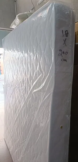 King Size 180x200 spring mattress 22cm thick brand new available for sell
