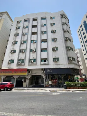 5+ floors . 33 ft² . Landlord4