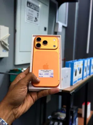 iPhone 17 Pro 256 GB All fine condition device available