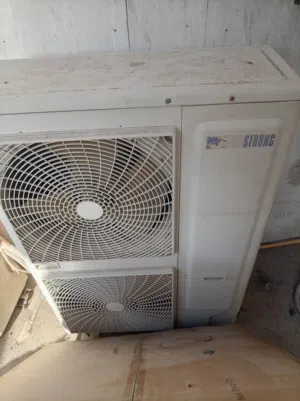 General Electric 4 - 4.4 Ton AC in Hawally