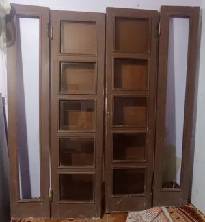 باب خشب و زجاج شطف ليزر مودرن جودة عالية تقيل جدا ينفع واجهه شيك لمحل او غرفة بالشقة